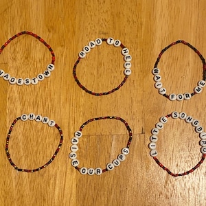 Musikalische Perlenarmbänder
