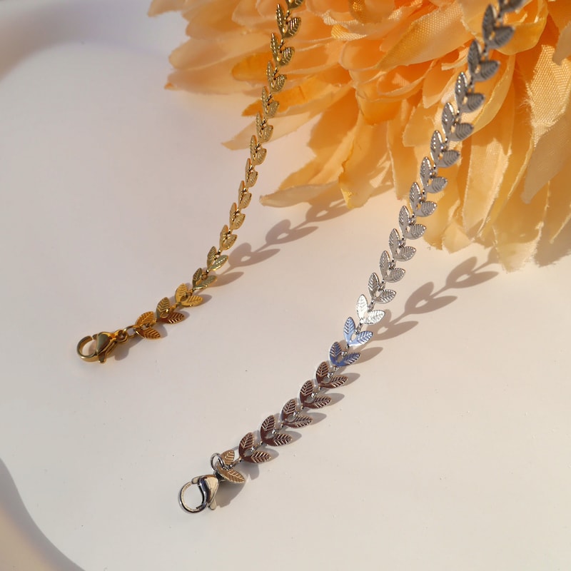 Laurel Leaf Gold Bracelet main image 1