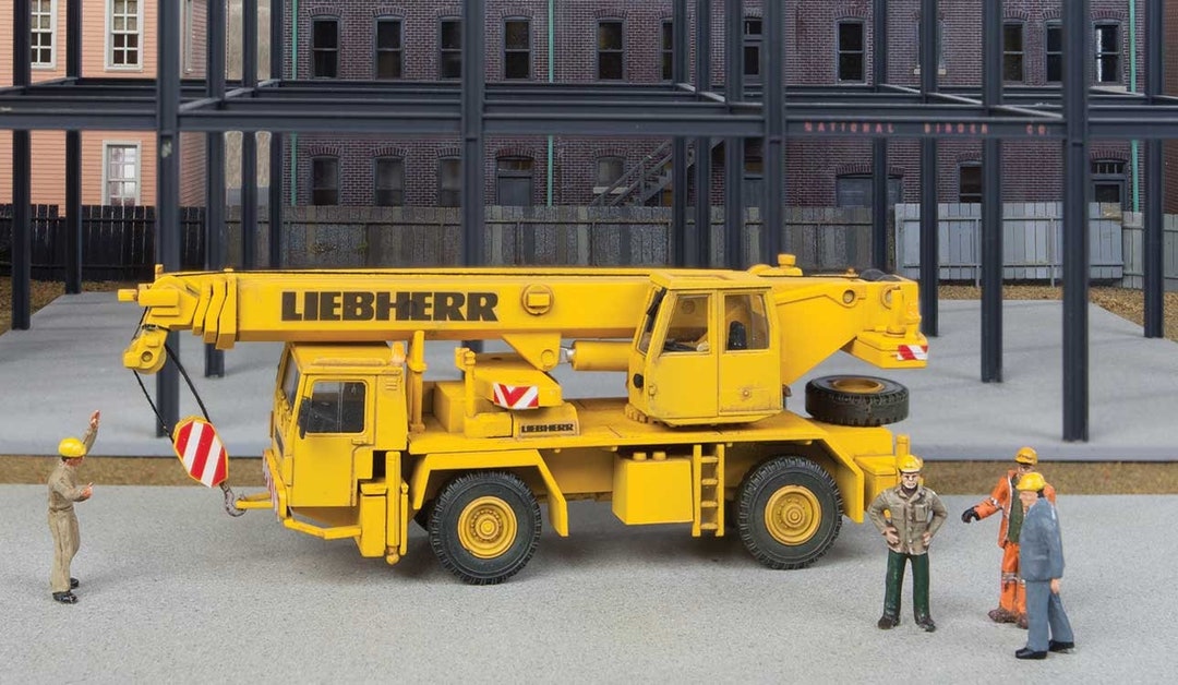 Walthers 1/87 HO Scale Two-axle TRUCK CRANE Boom and 360 Positionable ...
