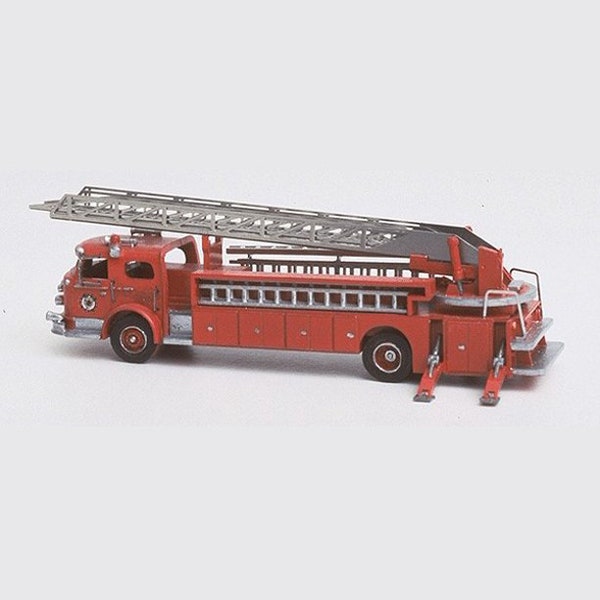 GHQ 1/160 N Scale American LaFrance (Unpainted & Unassembled Metal Kit) 1000 Series Rear-Mount (City Service) Aerial Ladder Fire Truck Kit
