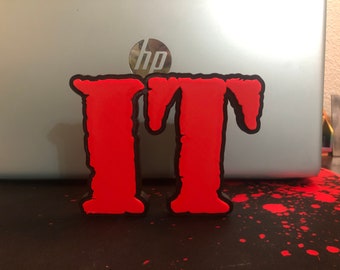 IT logo/shelf display