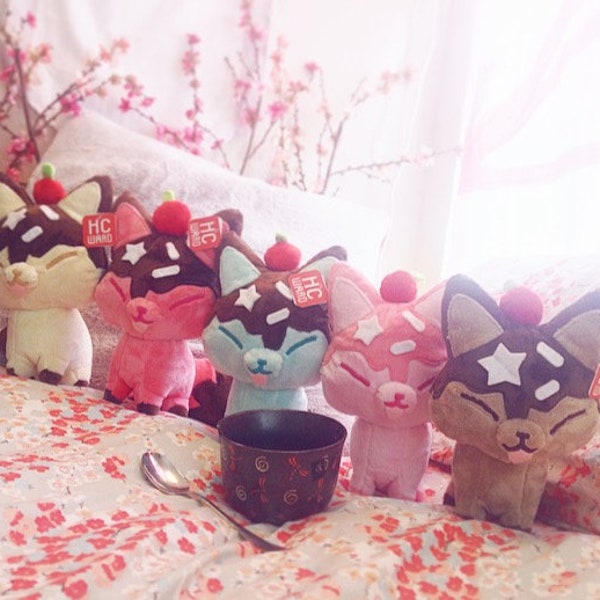 Kitsune's Creamery (plush Ice cream foxes)
