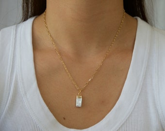 Gold Pearl Necklace / Rectangle Link Chain / Pearl Charm / P38