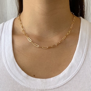 Gold Coin Necklace / Gold Elizabeth Pendant / Rectangle Link