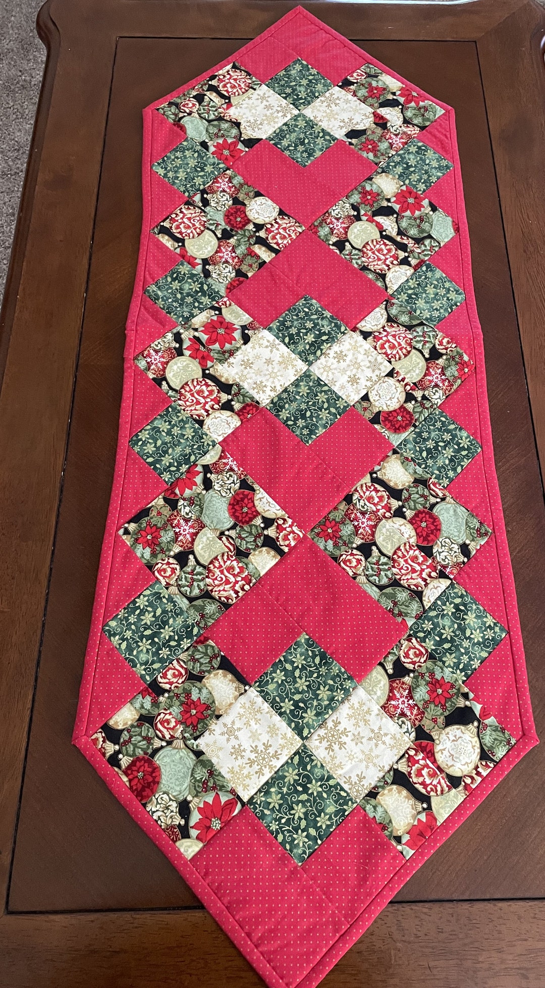 Christmas Table Runner, Quilted Table Runner, Christmas Ornament Table Runner, Snowflake Table