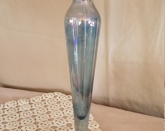Vase à piédestal en verre bleu irridescent 12 »