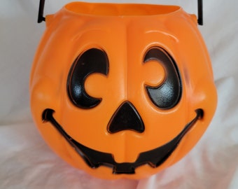 Vintage Halloween Jack O Lantern Pumpkin Orange Blow Mold Pail Grand Venture AWESOME