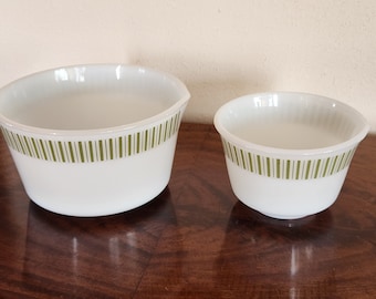 Vintage Mixing Bowl Set of Two Spouted Milk Glass Hazel Atlas? MCM 50s FANTASTIC