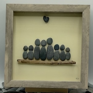 Family Pebble Art Picture, Framed Pebble Art Family of 8, Family of eight pebble portrait, Family Rock Art, Pebble Art gift for Family