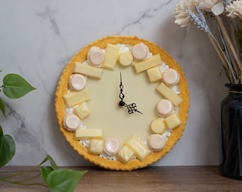 White Chocolate Macaron Tart Clock