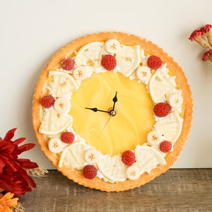 Lemon Banana Marble Tart Clock