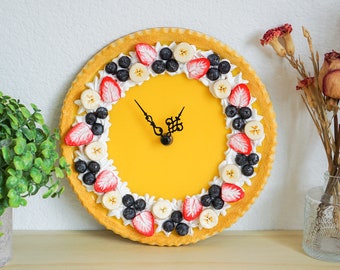 Berry Banana Tart Clock