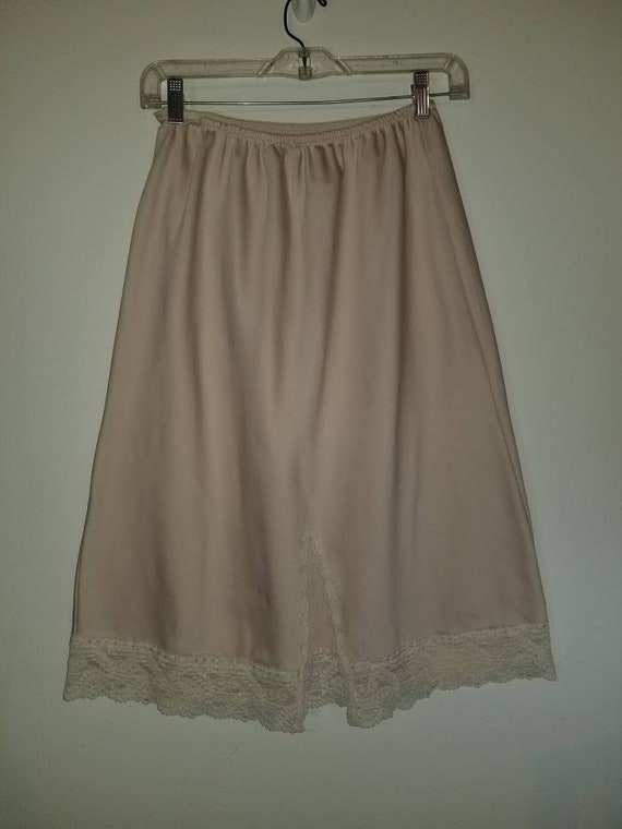 Vintage Christian  Dior Womens 27"(S)  peach/crea… - image 2