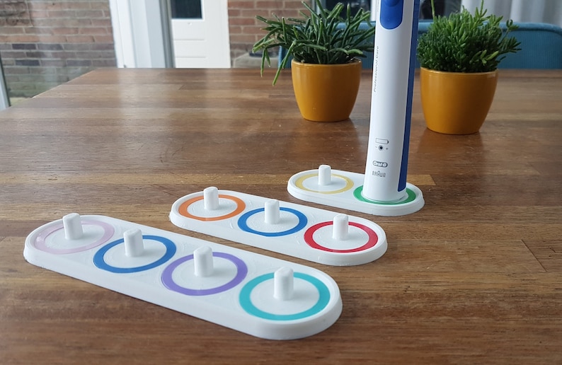 Oral-B / Philips Sonicare toothbrush holder personalized, with colored rings, 3D printed image 3