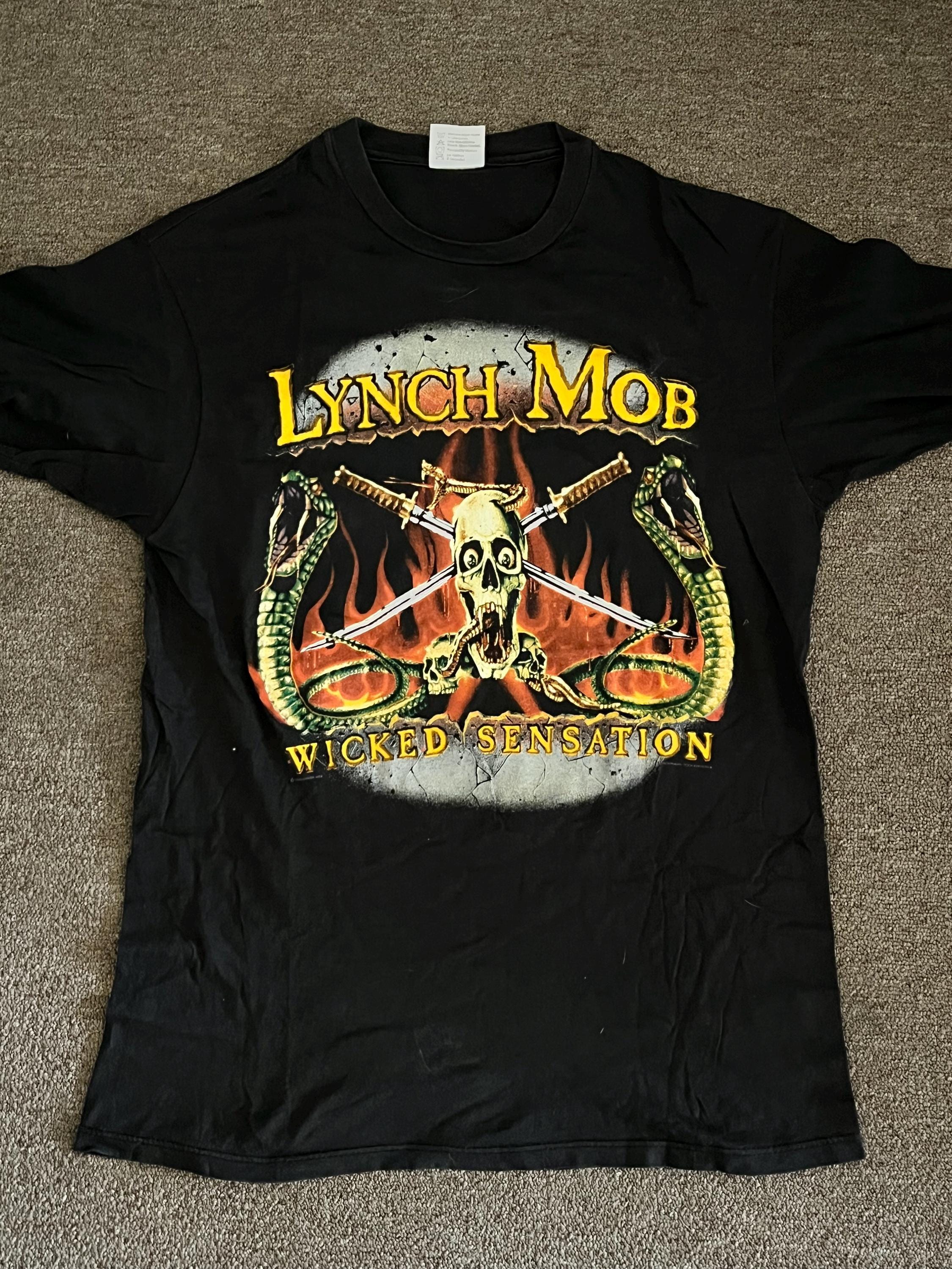 U.R.G.E Big T GROTESQUE 葉月 lynch. Beetlejuice 2 Longsleeve Tee – LookHUMAN