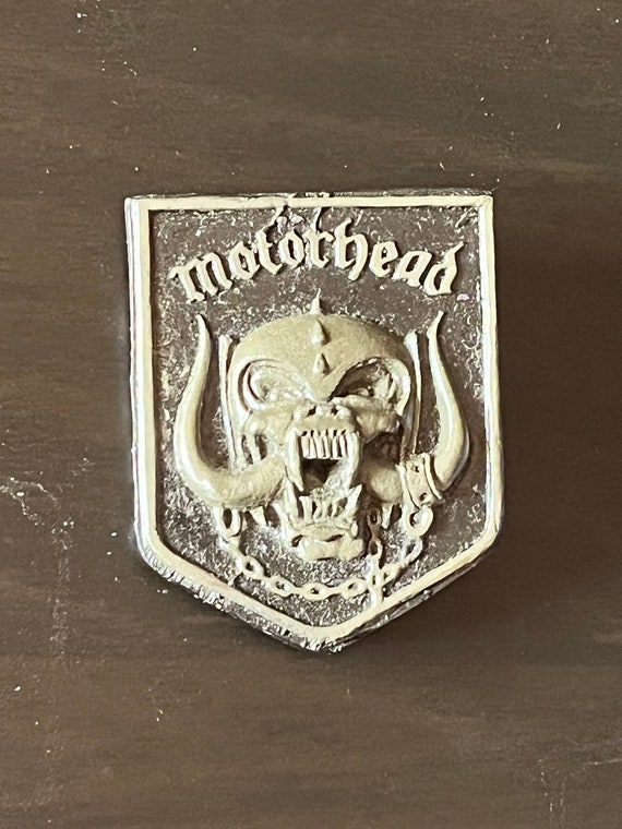 Motorhead 'Snaggletooth' original vintage pin badg
