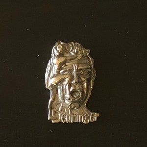 Dedringer original vintage pin badge