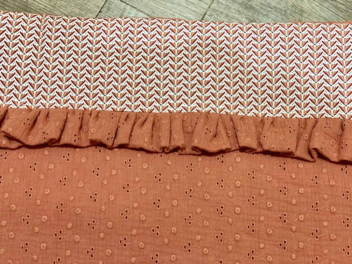 Tour de lit bébé fille terracotta double gaze de coton brodée | Etsy France