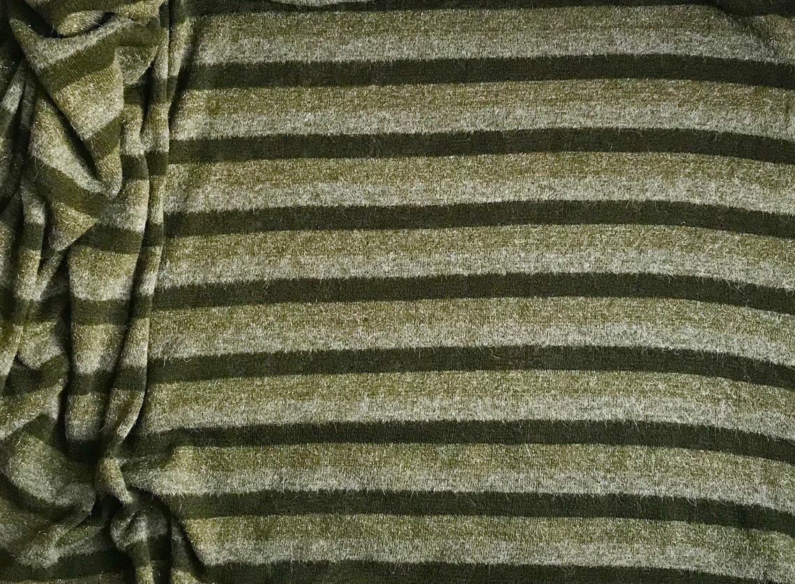 Thick Green Bouclé Knit Fabric Polyester Knit Fabric Stretchy Fabrics