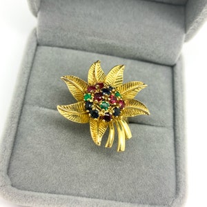 Vintage Flower Ring with Sapphire, Ruby & Emeralds in 18ct Yellow Gold
