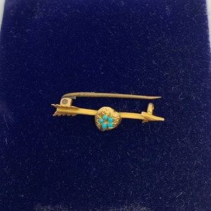 Antique Victorian Heart turquoise brooch in 15 ct gold