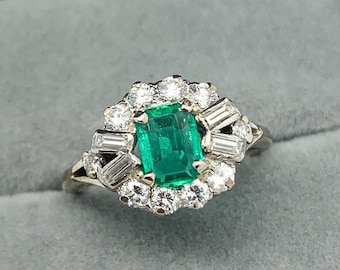 Vintage Emerald & Diamond Ring in 18ct White Gold