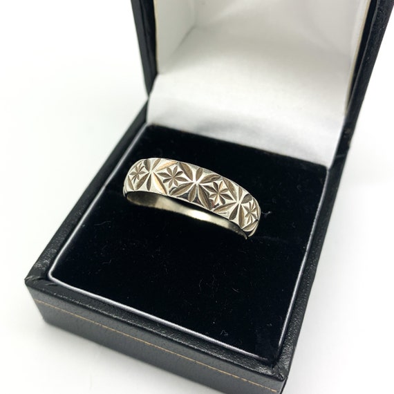 Vintage Solid Sterling Silver Decorative Ring 193… - image 1