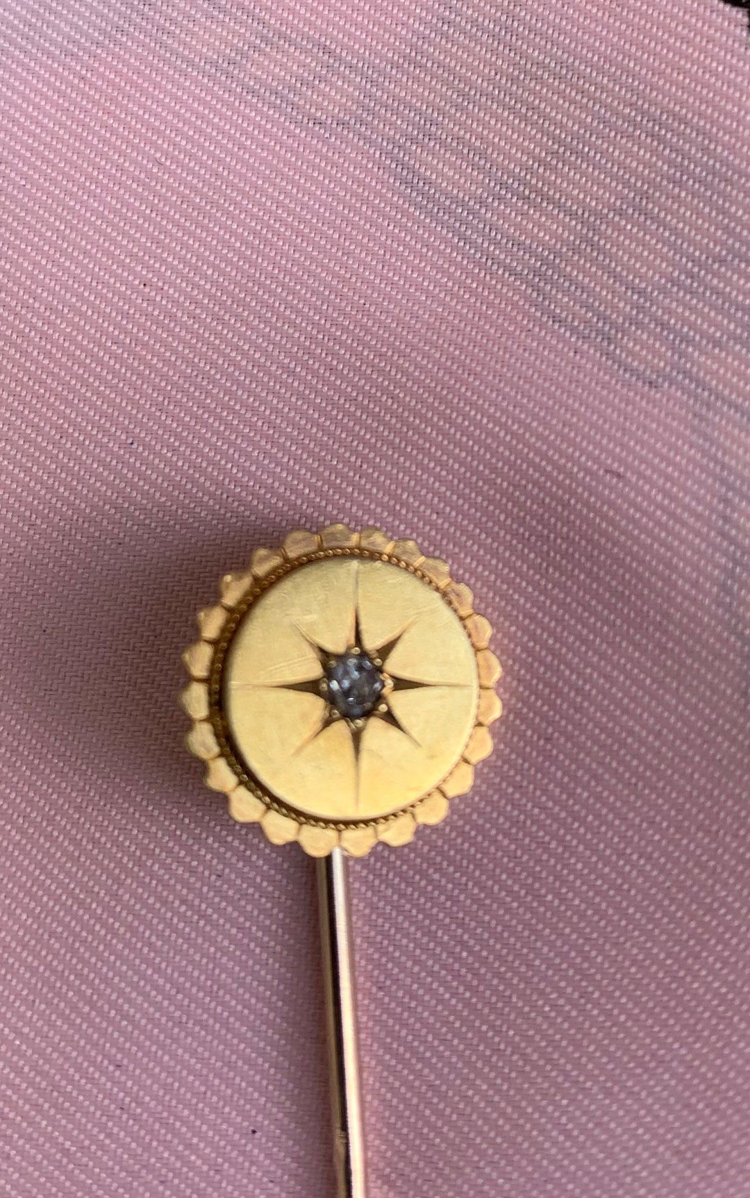 Antique Cravat Tie Pin Old Cut Diamond Set stick Pin In 15ct Gold 