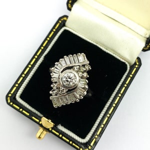 Vintage Marquise Diamond Ring in 18ct Gold