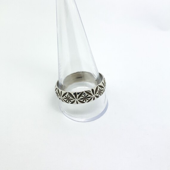 Vintage Solid Sterling Silver Decorative Ring 193… - image 4