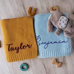 Anpassad filt för babynamn, babypresent, nyföddfilt med namn, babyshowerpresent, personlig filt för flicka eller pojke bild 7