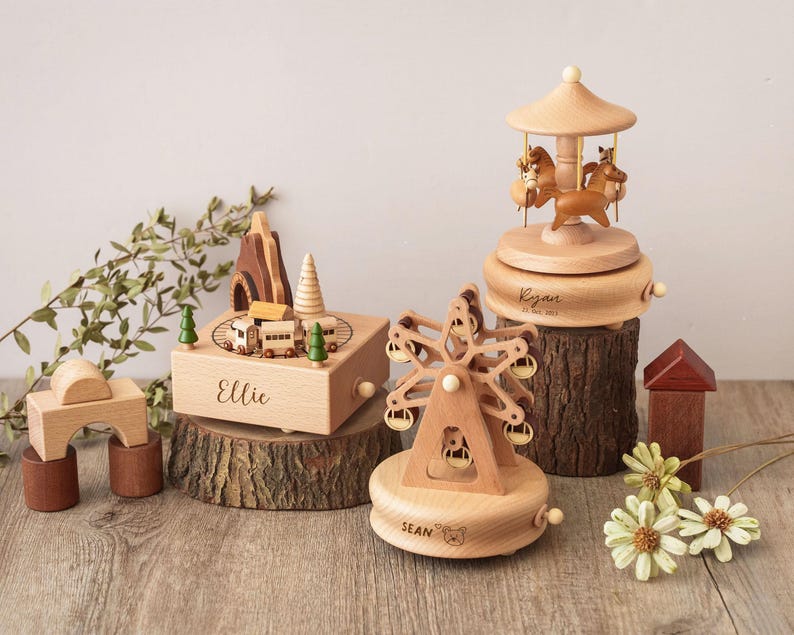 Gegraveerde muziekdoos babynaam, Moederdagcadeau, aangepast babycadeau, gepersonaliseerde houten muziekdoos, cadeau voor kind, muziekcarrousel [W+R] afbeelding 6