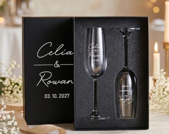 Personalized Champagne Flutes Set of 2, Custom Couple Gift, Bride and Groom Gift Set of 2, Engraved Mr & Mrs Wedding Toasting Flutes [W+R]