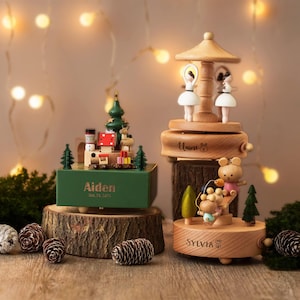 Boîte à musique en bois personnalisée pour cadeau de premier anniversaire, styles de carrousel de train personnalisés image 10