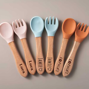 Customized Baby Gift, Silicone Baby Weaning Set, Custom Engraved Baby Bib, Baby Feeding Utensils with Name, Toddler Plate image 8