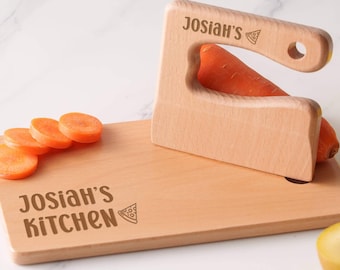 Engraved Toddler Gift, Kids Knife & Cutting Board, 1st Birthday Gift, Montessori Kids Toys, Child-Safe Kitchen Set, Toddler Cooking Tool [W]