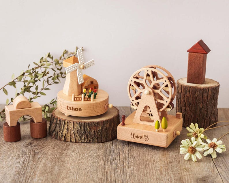 Gegraveerde muziekdoos babynaam, Moederdagcadeau, aangepast babycadeau, gepersonaliseerde houten muziekdoos, cadeau voor kind, muziekcarrousel [W+R] afbeelding 9