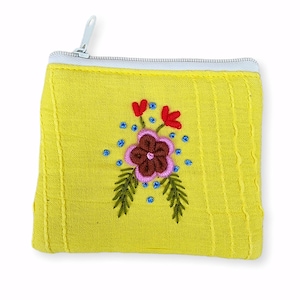 Yellow Floral Embroidered Coin Purse, Padded Flower Purse, Coin Bag, Credit Card Holder, Handmade Gift For Teacher, Bohemian Bag,Daisy Motif