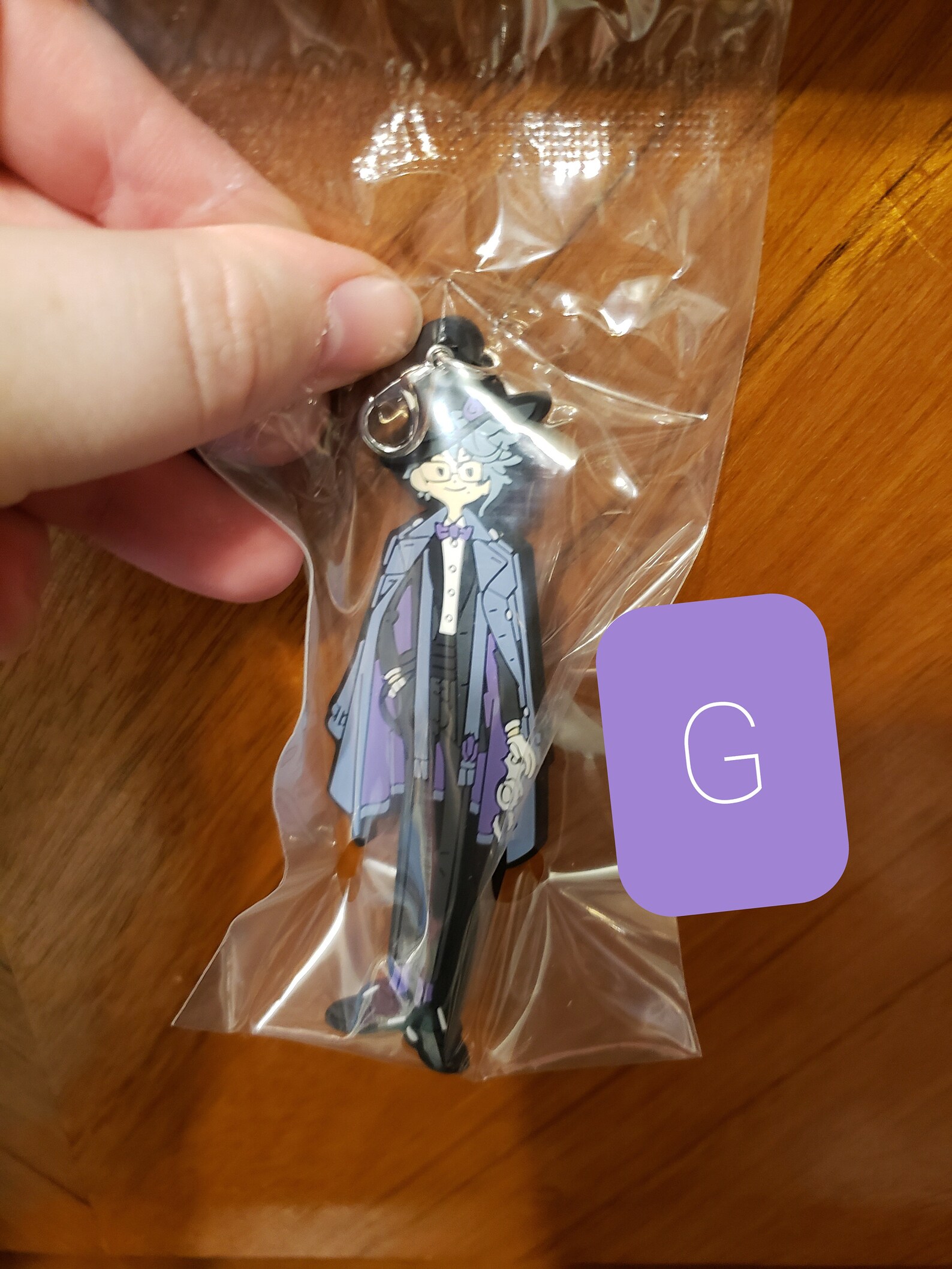 Twisted wonderland keychains Etsy
