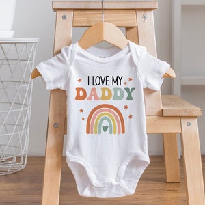 I Love my Daddy ベビーボディスーツ、ベビーロンパース、パーソナライズベビーボディスーツ、カスタムベビーボディスーツ、妊娠発表、父の日のギフト