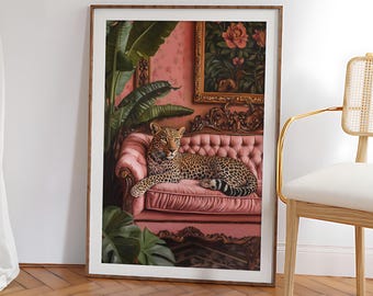Leopard på rosa soffa-poster, leopardväggkonst, maximalistisk väggdekor, djungelleopardmönster, livfulla maximalistiska tryck - valfri ram