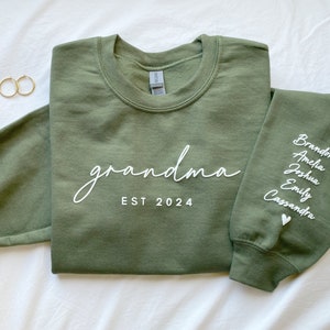 Personalized Grandma Sweatshirt Est Year with Grandkids Names on Sleeve, Mothers Day Gift, Birthday Gift for Grandma, New Grandma Sweater