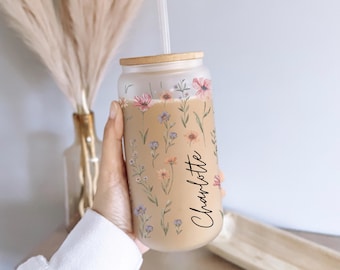 Personalized Wildflower Floral Tumbler, Custom Glass Coffee Cup, Bridesmaid Proposal Gift, Gifts for Her, Mother&#39;s Day Gift, Graduation Gift