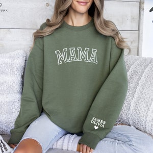 Personalized Mama Sweatshirt with Kid Names on Sleeve, Mothers Day Gift, Birthday Gift for Mom, New Mom Gift, Minimalist Cool Mom Sweater zdjęcie 6