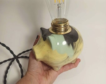 Handmade ceramic / stoneware lamp. Glazed in yellow and black