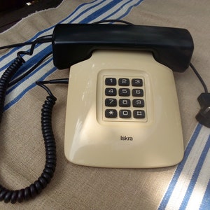 Telefono di casa vintage Panasonic, telefono a pulsante, telefono