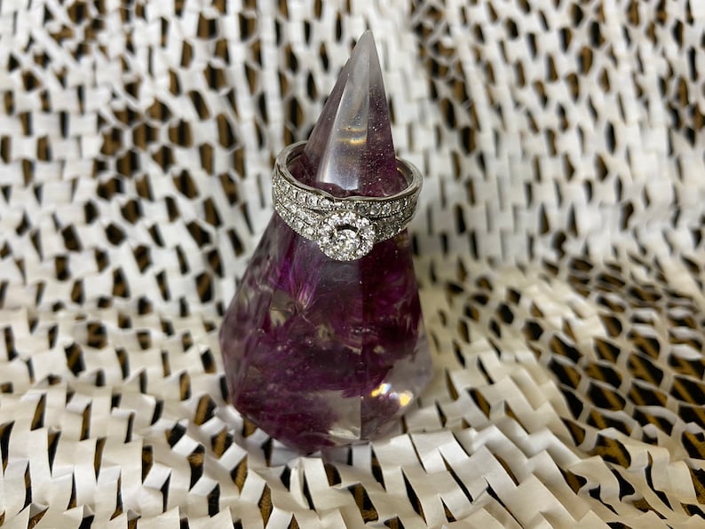 Pink Celosia Geometric Ring Holder