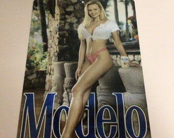 Modelo Especial  beer bikini model metal tin sign