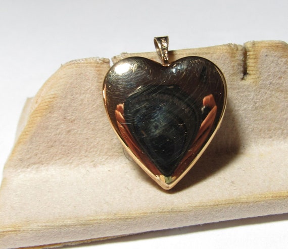 Vintage 14k GOLD Heart Locket with Natural Diamon… - image 2