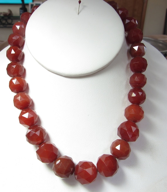 VICTORIAN Faceted Carnelian Agate 15 1/2" Necklace